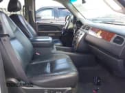 ✅ 2011 GMC Yukon XL • VIN: 1GKS2LE3XBR211183 • Lot: 42962222. Wystawiony na IAAI z przebiegiem 238 366 mil. Bezpłatny archiwum sprzedaży aukcyjnych z USA i szczegółowy raport historii pojazdu na DreamBid. Zdjęcie 5.