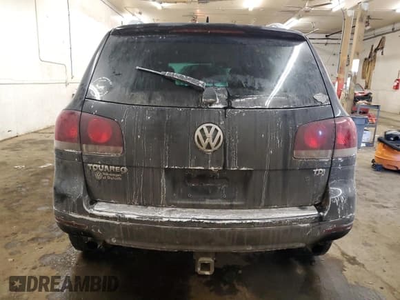 ✅ 2010 Volkswagen Touareg V6 • VIN: WVGFK7A90AD002718 • Lot: 46232045. Wystawiony na Copart z przebiegiem 219 452 mil. Bezpłatny archiwum sprzedaży aukcyjnych z USA i szczegółowy raport historii pojazdu na DreamBid. Zdjęcie 6.