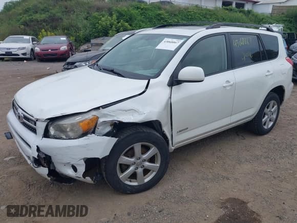 ✅ 2007 Toyota RAV4 Limited • VIN: JTMBK31V275018642 • Lot: 43068867. Listed on IAAI with 175,570 mi. Free auction sales archive from the USA and detailed vehicle history report at DreamBid. Image 17.