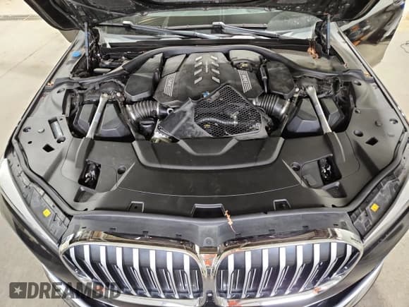 ✅ 2020 BMW 7 Series 750i xDrive • VIN: WBA7U2C09LCD72434 • Lot: 91887525. Listed on Copart with 64,383 mi. Free auction sales archive from the USA and detailed vehicle history report at DreamBid. Image 11.