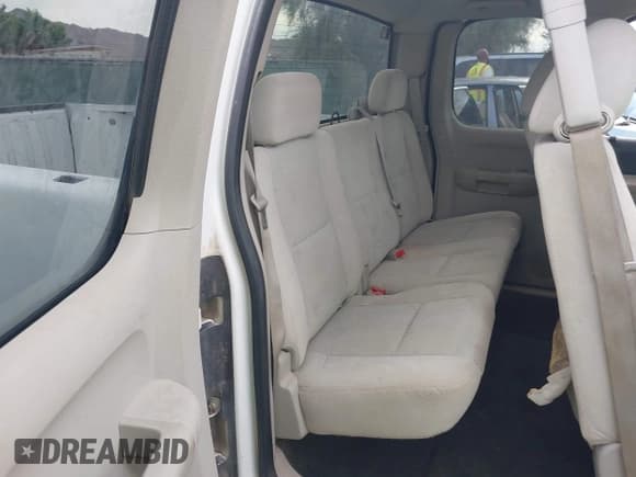 ✅ 2007 Chevrolet Silverado 1500 Work Truck • VIN: 1GCEC19CX7Z566138 • Lot: 42360347. Listed on IAAI with 174,353 mi. Free auction sales archive from the USA and detailed vehicle history report at DreamBid. Image 8.