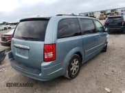 ✅ 2010 Chrysler Town & Country Touring Plus • VIN: 2A4RR8DX0AR494185 • Lot: 68684335. Wystawiony na Copart z przebiegiem 131 904 mil. Bezpłatny archiwum sprzedaży aukcyjnych z USA i szczegółowy raport historii pojazdu na DreamBid. Zdjęcie 3.