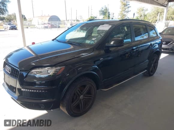 ✅ 2014 Audi Q7 Prestige • VIN: WA1WMAFE1ED001594 • Лот: 43804022. Опубликован ранее на IAAI с пробегом 140 785 миль. Бесплатный доступ к архиву аукционных продаж из США и подробный отчёт об истории автомобиля на DreamBid. Изображение 2.