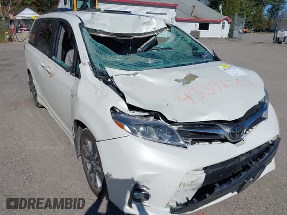 ✅ 2018 Toyota Sienna XLE • VIN: 5TDDZ3DC9JS206879 • Lot: 43392702. Listed on IAAI with 97,589 mi. Free auction sales archive from the USA and detailed vehicle history report at DreamBid. Image 6.
