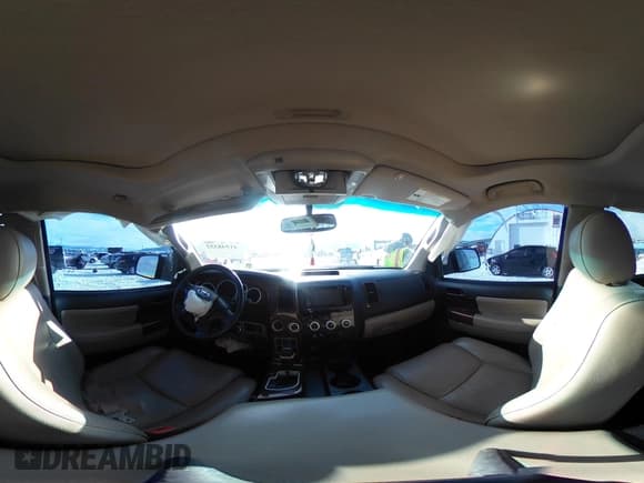 ✅ 2012 Toyota Sequoia SR5 • VIN: 5TDBY5G11CS071643 • Лот: 41548352. Опубликован ранее на IAAI с пробегом 175 509 миль. Бесплатный доступ к архиву аукционных продаж из США и подробный отчёт об истории автомобиля на DreamBid. Изображение 18.