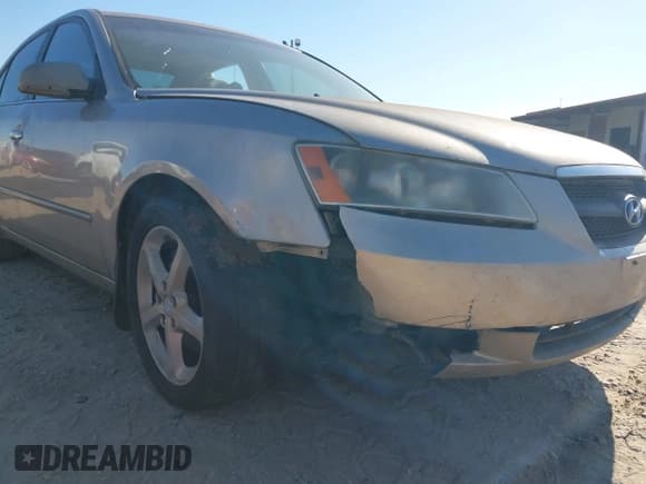 ✅ 2007 Hyundai Sonata SE • VIN: 5NPEU46F27H169513 • Lot: 43536975. Wystawiony na IAAI z przebiegiem Nie podano. Bezpłatny archiwum sprzedaży aukcyjnych z USA i szczegółowy raport historii pojazdu na DreamBid. Zdjęcie 6.