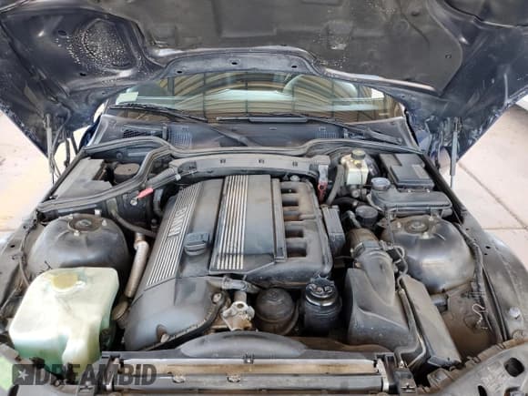 ✅ 2002 BMW Z3 2.5 • VIN: 4USCN33432LM06882 • Лот: 57186805. Опубликован ранее на Copart с пробегом 117 834 миль. Бесплатный доступ к архиву аукционных продаж из США и подробный отчёт об истории автомобиля на DreamBid. Изображение 11.