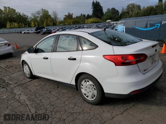 ✅ 2016 Ford Focus S • VIN: 1FADP3E25GL301788 • Lot: 82352855. Wystawiony na Copart z przebiegiem 115 403 mil. Bezpłatny archiwum sprzedaży aukcyjnych z USA i szczegółowy raport historii pojazdu na DreamBid. Zdjęcie 2.