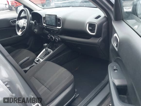 ✅ 2020 Hyundai Venue SEL • VIN: KMHRC8A35LU014510 • Lot: 41778111. Listed on IAAI with 60,495 mi. Free auction sales archive from the USA and detailed vehicle history report at DreamBid. Image 5.