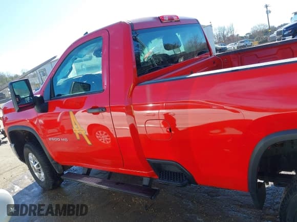 ✅ 2024 Chevrolet Silverado 2500HD • VIN: 1GC0YLE79RF155477 • Lot: 41679710. Listed on IAAI with 33,043 mi. Free auction sales archive from the USA and detailed vehicle history report at DreamBid. Image 14.