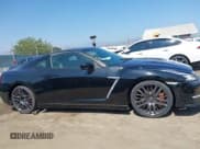 ✅ 2016 Nissan GT-R Premium • VIN: JN1AR5EF8GM290918 • Лот: 42476340. Опубликован ранее на IAAI с пробегом 23 667 миль. Бесплатный доступ к архиву аукционных продаж из США и подробный отчёт об истории автомобиля на DreamBid. Изображение 13.