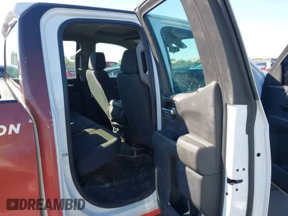 ✅ 2021 Chevrolet Silverado 1500 Work Truck • VIN: 1GCRWAEF0MZ121847 • Lot: 43165918. Listed on IAAI with 88,325 mi. Free auction sales archive from the USA and detailed vehicle history report at DreamBid. Image 8.