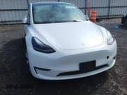 ✅ 2023 Tesla Model Y Long Range • VIN: 7SAYGDEE3PF702497 • Lot: 64995825. Wystawiony na Copart z przebiegiem 24 676 mil. Bezpłatny archiwum sprzedaży aukcyjnych z USA i szczegółowy raport historii pojazdu na DreamBid. Zdjęcie 14.