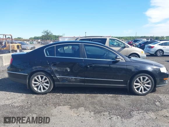 ✅ 2006 Volkswagen Passat 3.6L V6 • VIN: WVWEU73C46P049128 • Lot: 43162561. Listed on IAAI with 129,306 mi. Free auction sales archive from the USA and detailed vehicle history report at DreamBid. Image 13.