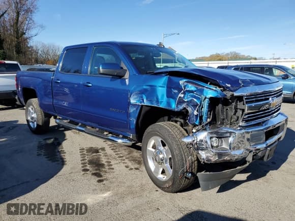 ✅ 2018 Chevrolet Silverado 2500HD LT • VIN: 1GC1KVEG1JF146262 • Лот: 92333615. Опубликован ранее на Copart с пробегом 114 738 миль. Бесплатный доступ к архиву аукционных продаж из США и подробный отчёт об истории автомобиля на DreamBid. Изображение 4.
