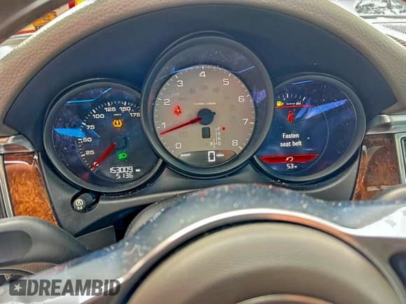 ✅ 2015 Porsche Macan S • VIN: WP1AB2A52FLB66269 • Lot: 96287485. Wystawiony na Copart z przebiegiem 153 009 mil. Bezpłatny archiwum sprzedaży aukcyjnych z USA i szczegółowy raport historii pojazdu na DreamBid. Zdjęcie 8.