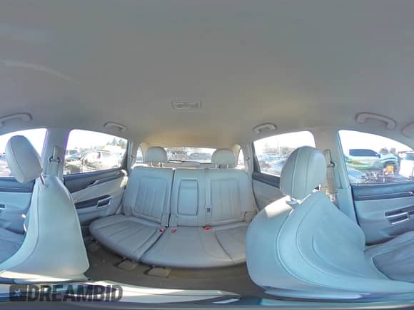 2008 Saturn VUE XR z VIN 3GSDL737X8S516501, wystawiony jako Copart lot #87925995 z przebiegiem 89 749 mil mil oraz Szkoda całkowita • Salvage title. Historia ofert i sprzedaży dostępna na DreamBid. Obrazek 12.