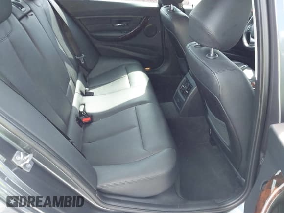 ✅ 2014 BMW 3 Series 328d • VIN: WBA3D3C54EK153080 • Лот: 43478076. Опубликован ранее на IAAI с пробегом 133 052 миль. Бесплатный доступ к архиву аукционных продаж из США и подробный отчёт об истории автомобиля на DreamBid. Изображение 8.