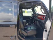 ✅ 2021 Jeep Gladiator Rubicon • VIN: 1C6JJTBG6ML535939 • Lot: 42260764. Listed on IAAI with 114,060 mi. Free auction sales archive from the USA and detailed vehicle history report at DreamBid. Image 5.