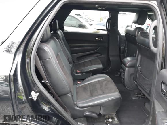 ✅ 2021 Dodge Durango R/T • VIN: 1C4SDJCT8MC522677 • Lot: 43600089. Wystawiony na IAAI z przebiegiem 89 538 mil. Bezpłatny archiwum sprzedaży aukcyjnych z USA i szczegółowy raport historii pojazdu na DreamBid. Zdjęcie 19.