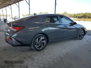 ✅ 2024 Hyundai Elantra Limited • VIN: KMHLN4DJXRU102609 • Lot: 83955645. Listed on Copart with 17,091 mi. Free auction sales archive from the USA and detailed vehicle history report at DreamBid. Image 3.