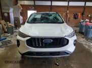 ✅ 2025 Ford Escape Platinum • VIN: 1FMCU9JZ9SUA32259 • Лот: 59625925. Опубликован ранее на Copart с пробегом 5 517 миль. Бесплатный доступ к архиву аукционных продаж из США и подробный отчёт об истории автомобиля на DreamBid. Изображение 5.