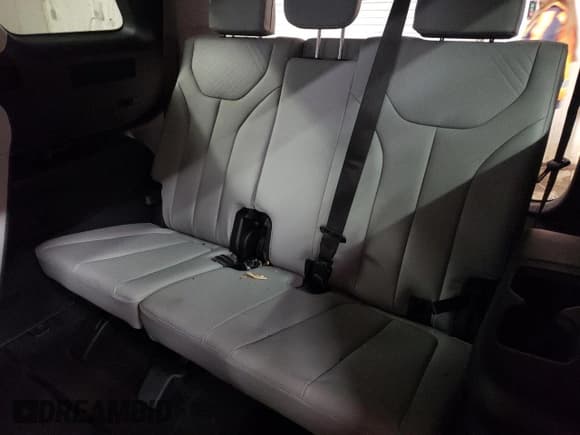 ✅ 2025 Hyundai Palisade SEL • VIN: KM8R24GEXSU868217 • Лот: 84750754. Опубликован ранее на Copart с пробегом 414 миль. Бесплатный доступ к архиву аукционных продаж из США и подробный отчёт об истории автомобиля на DreamBid. Изображение 10.