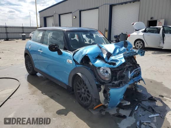 2015 MINI Hardtop S с VIN WMWXP7C59F2A37524, выставлен на аукционе Copart как лот 58071575 с пробегом Не указан миль и Списание • Salvage title. История ставок и продаж доступна на DreamBid. Изображение 4.