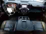 2020 Chevrolet Silverado 3500HD LTZ с VIN 1GC4YUEY0LF201236, выставлен на аукционе Copart как лот 83743124 с пробегом 116 590 миль миль и Списание • Salvage title. История ставок и продаж доступна на DreamBid. Изображение 8.