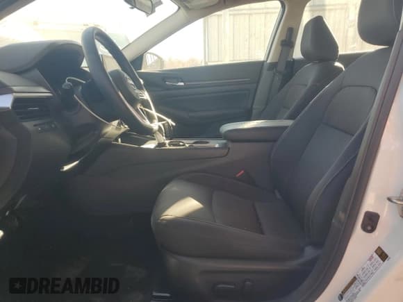 ✅ 2025 Nissan Altima SV • VIN: 1N4BL4DV0SN401234 • Lot: 93455605. Listed on Copart with 11,772 mi. Free auction sales archive from the USA and detailed vehicle history report at DreamBid. Image 7.