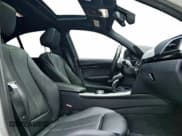 ✅ 2017 BMW 3 Series 340i xDrive • VIN: WBA8B7G52HNU37534 • Lot: 94757265. Wystawiony na Copart z przebiegiem 105 833 mil. Bezpłatny archiwum sprzedaży aukcyjnych z USA i szczegółowy raport historii pojazdu na DreamBid. Zdjęcie 5.