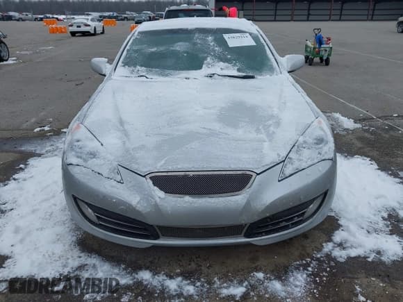 ✅ 2010 Hyundai Genesis Coupe Track • VIN: KMHHU6KH1AU015707 • Lot: 43829214. Listed on IAAI with 210,490 mi. Free auction sales archive from the USA and detailed vehicle history report at DreamBid. Image 6.