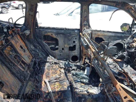 2015 Subaru Forester Premium с VIN JF2SJADC0FH431109, выставлен на аукционе IAAI как лот 42959042 с пробегом Не указан миль и . История ставок и продаж доступна на DreamBid. Изображение 8.