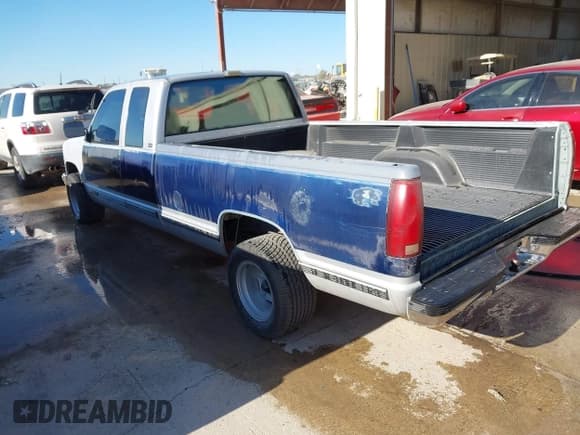 ✅ 1993 GMC Sierra 1500 • VIN: 2GTEC19KXP1512578 • Lot: 43578712. Listed on IAAI with 154,108 mi. Free auction sales archive from the USA and detailed vehicle history report at DreamBid. Image 3.
