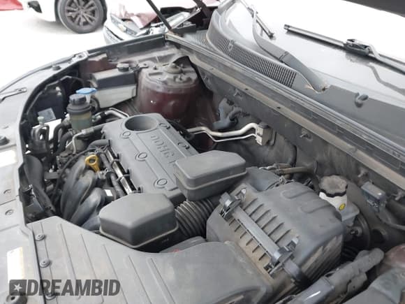 ✅ 2011 Kia Sorento LX • VIN: 5XYKT3A14BG125184 • Lot: 43722503. Wystawiony na IAAI z przebiegiem 257 937 mil. Bezpłatny archiwum sprzedaży aukcyjnych z USA i szczegółowy raport historii pojazdu na DreamBid. Zdjęcie 10.