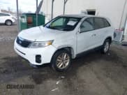 ✅ 2015 Kia Sorento LX • VIN: 5XYKT3A63FG581596 • Lot: 43641503. Wystawiony na IAAI z przebiegiem 155 068 mil. Bezpłatny archiwum sprzedaży aukcyjnych z USA i szczegółowy raport historii pojazdu na DreamBid. Zdjęcie 18.