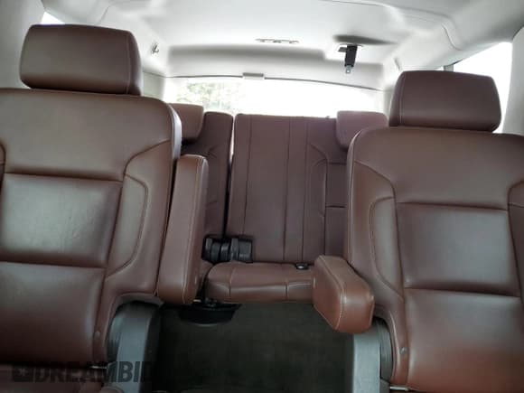 ✅ 2015 Chevrolet Suburban LTZ • VIN: 1GNSCKKC1FR142193 • Lot: 78397844. Wystawiony na Copart z przebiegiem 165 096 mil. Bezpłatny archiwum sprzedaży aukcyjnych z USA i szczegółowy raport historii pojazdu na DreamBid. Zdjęcie 10.