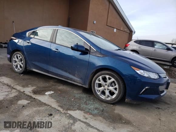 ✅ 2019 Chevrolet Volt Premier • VIN: 1G1RD6S50KU126550 • Lot: 42060914. Wystawiony na Copart z przebiegiem 77 231 mil. Bezpłatny archiwum sprzedaży aukcyjnych z USA i szczegółowy raport historii pojazdu na DreamBid. Zdjęcie 4.