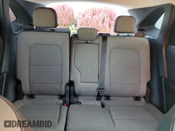 ✅ 2022 Ford Escape SE • VIN: 1FMCU9G60NUB47561 • Lot: 55983425. Listed on Copart with 48,671 mi. Free auction sales archive from the USA and detailed vehicle history report at DreamBid. Image 10.