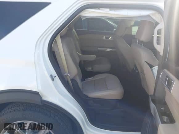 2021 Ford Explorer Limited z VIN 1FMSK7FH5MGA92367, wystawiony jako IAAI lot #41471571 z przebiegiem 27 650 mil mil oraz . Historia ofert i sprzedaży dostępna na DreamBid. Obrazek 8.