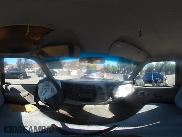 ✅ 1997 Chevrolet Silverado 1500 • VIN: 1GCEC14W3VZ100369 • Lot: 43208475. Wystawiony na IAAI z przebiegiem 101 950 mil. Bezpłatny archiwum sprzedaży aukcyjnych z USA i szczegółowy raport historii pojazdu na DreamBid. Zdjęcie 18.