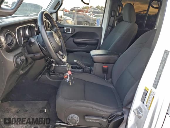 ✅ 2021 Jeep Wrangler Unlimited Sport S • VIN: 1C4HJXDN9MW647790 • Лот: 93259745. Опубликован ранее на Copart с пробегом 43 265 миль. Бесплатный доступ к архиву аукционных продаж из США и подробный отчёт об истории автомобиля на DreamBid. Изображение 7.