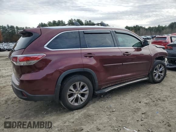 ✅ 2015 Toyota Highlander XLE • VIN: 5TDJKRFH0FS090403 • Lot: 91409235. Wystawiony na Copart z przebiegiem 111 822 mil. Bezpłatny archiwum sprzedaży aukcyjnych z USA i szczegółowy raport historii pojazdu na DreamBid. Zdjęcie 3.