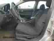 2010 Chevrolet Malibu 1LT z VIN 1G1ZC5E07AF323909, wystawiony jako Copart lot #56308914 z przebiegiem 169 154 mil mil oraz Szkoda całkowita • Salvage title. Historia ofert i sprzedaży dostępna na DreamBid. Obrazek 7.