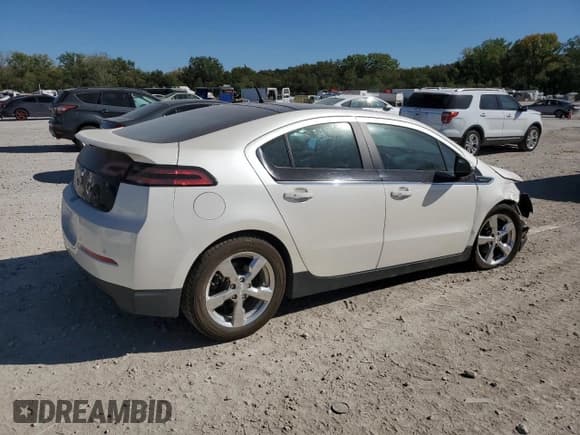 ✅ 2012 Chevrolet Volt • VIN: 1G1RD6E45CU106556 • Lot: 74603324. Wystawiony na Copart z przebiegiem 170 875 mil. Bezpłatny archiwum sprzedaży aukcyjnych z USA i szczegółowy raport historii pojazdu na DreamBid. Zdjęcie 3.