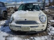 ✅ 2002 MINI Hardtop • VIN: WMWRC334X2TC38342 • Lot: 45706475. Listed on Copart with 107,735 mi. Free auction sales archive from the USA and detailed vehicle history report at DreamBid. Image 5.