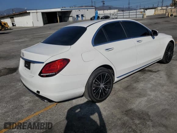 ✅ 2020 Mercedes-Benz C 300 • VIN: 55SWF8DBXLU329635 • Lot: 57265005. Listed on Copart with 51,439 mi. Free auction sales archive from the USA and detailed vehicle history report at DreamBid. Image 3.