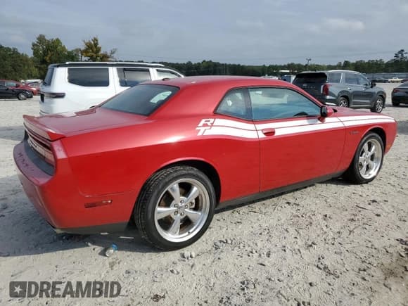 ✅ 2011 Dodge Challenger R/T • VIN: 2B3CJ5DT8BH501830 • Lot: 72588244. Wystawiony na Copart z przebiegiem 180 868 mil. Bezpłatny archiwum sprzedaży aukcyjnych z USA i szczegółowy raport historii pojazdu na DreamBid. Zdjęcie 3.