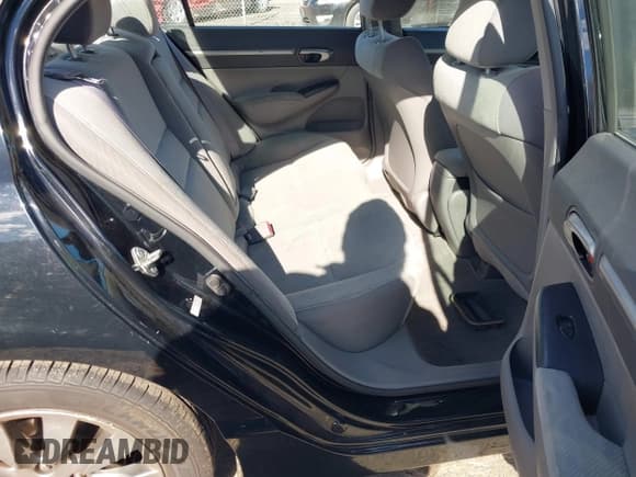 ✅ 2010 Honda Civic EX • VIN: 19XFA1F88AE030608 • Лот: 43590979. Опубликован ранее на IAAI с пробегом 109 032 миль. Бесплатный доступ к архиву аукционных продаж из США и подробный отчёт об истории автомобиля на DreamBid. Изображение 8.