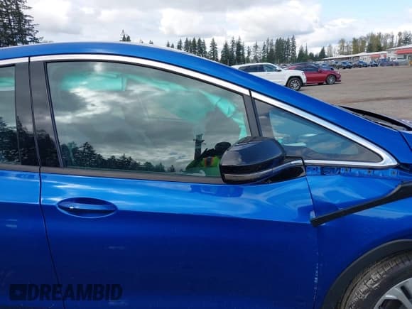 ✅ 2019 Chevrolet Bolt EV LT • VIN: 1G1FY6S08K4129224 • Lot: 41980631. Wystawiony na IAAI z przebiegiem 13 364 mil. Bezpłatny archiwum sprzedaży aukcyjnych z USA i szczegółowy raport historii pojazdu na DreamBid. Zdjęcie 12.